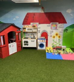 Juniors Play Cafe Hamilton